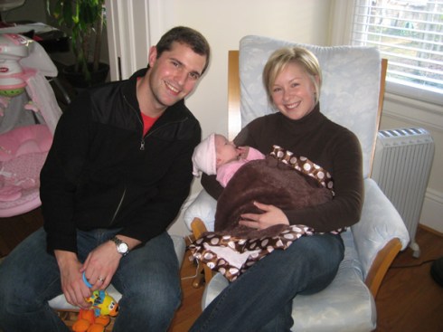 Uncle Rich and Aunt Mindy hangin' with their niece